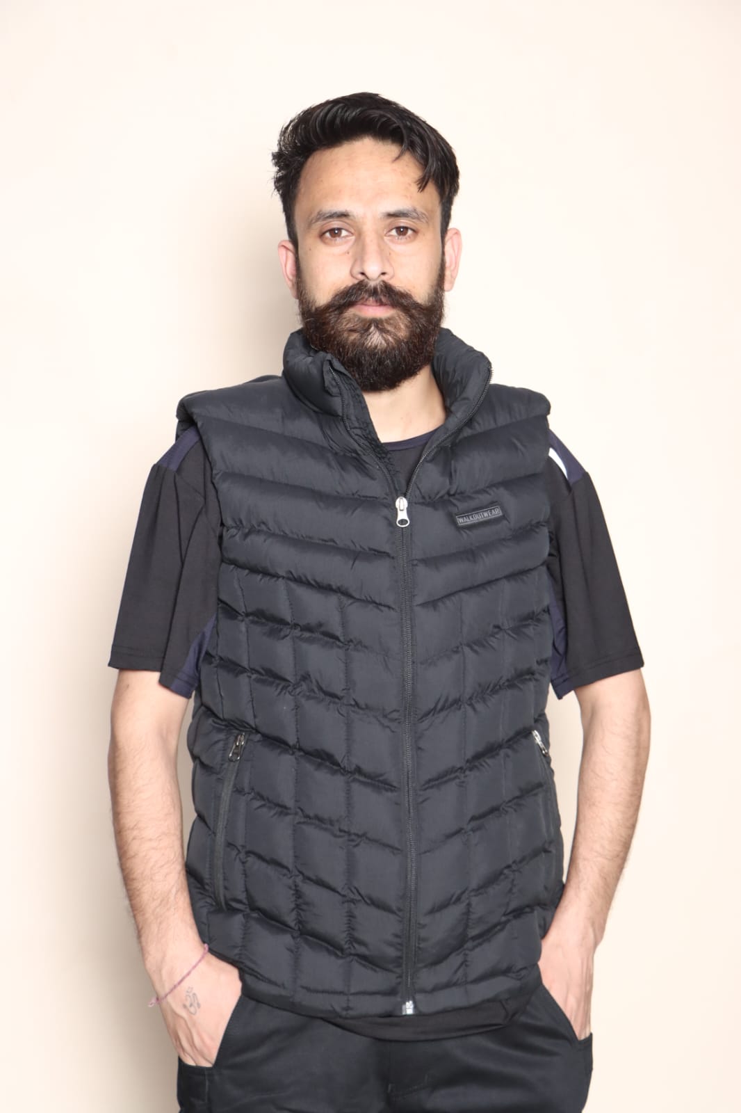 PUFFER JACKET IN HALF (BLACK) 050