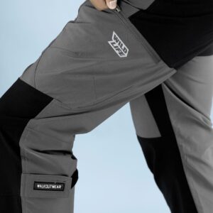 HIKING PANTS